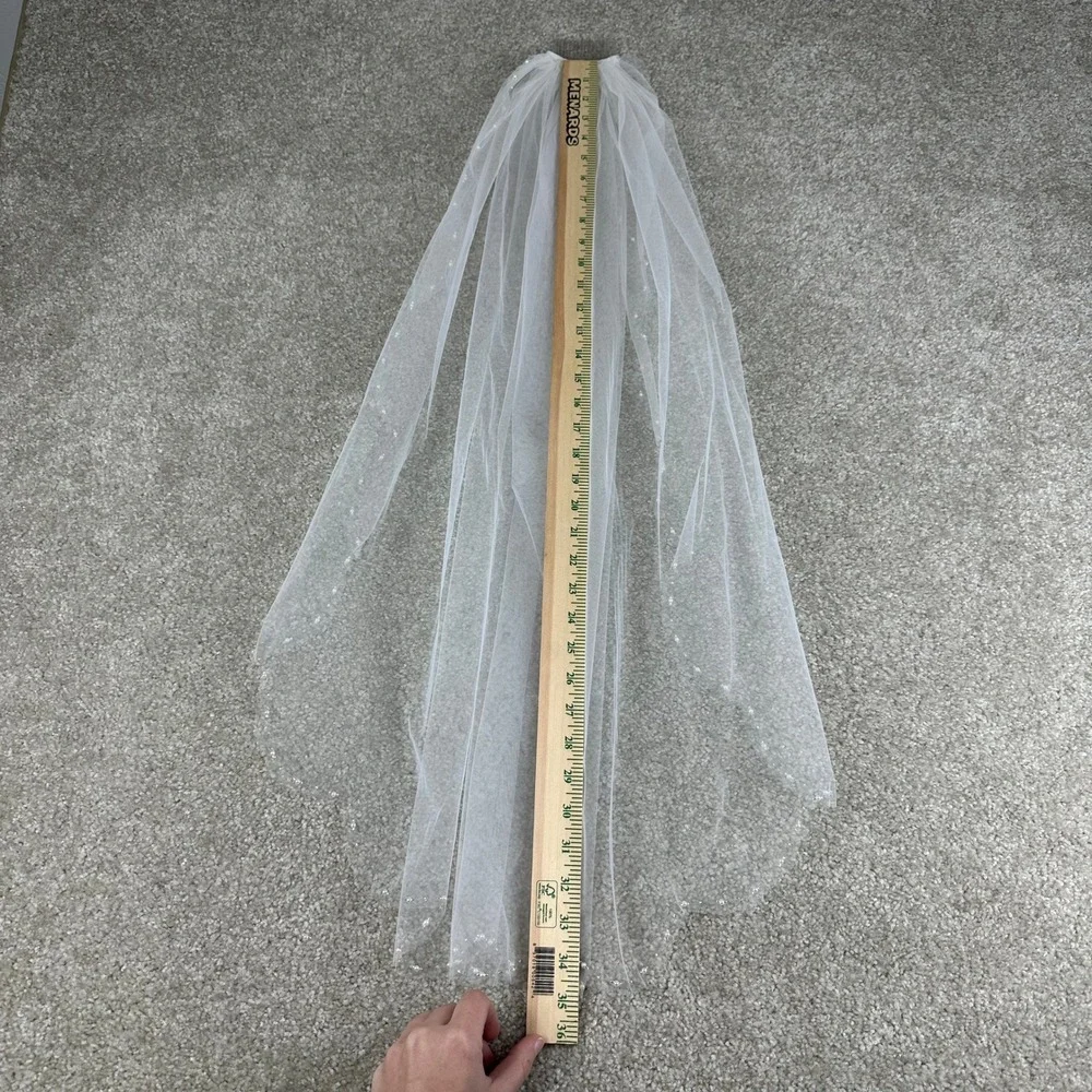 White Tulle Bridal Veil Pearl Beaded Scalloped Edge Fingertip Length Metal Comb